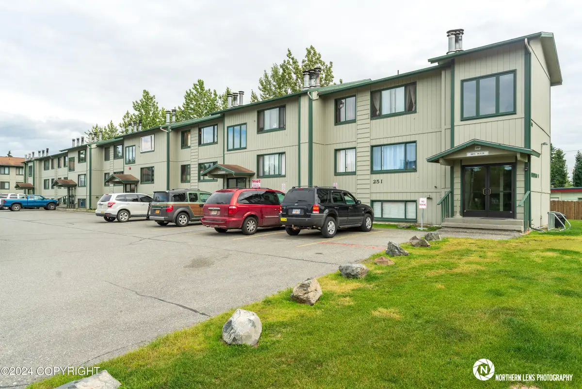 251 Mccarrey Street #21, Anchorage, AK 99508 - Image #1