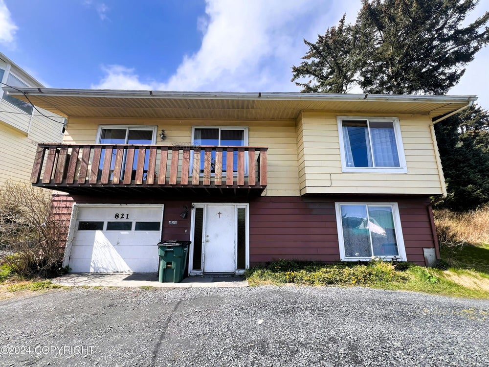 821 E Tagura Road, Kodiak, AK 99615 BHGRE