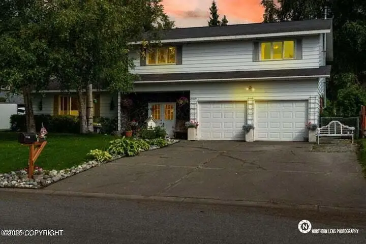 13901 Jarvi Drive, Anchorage, AK 99515 - Image #2
