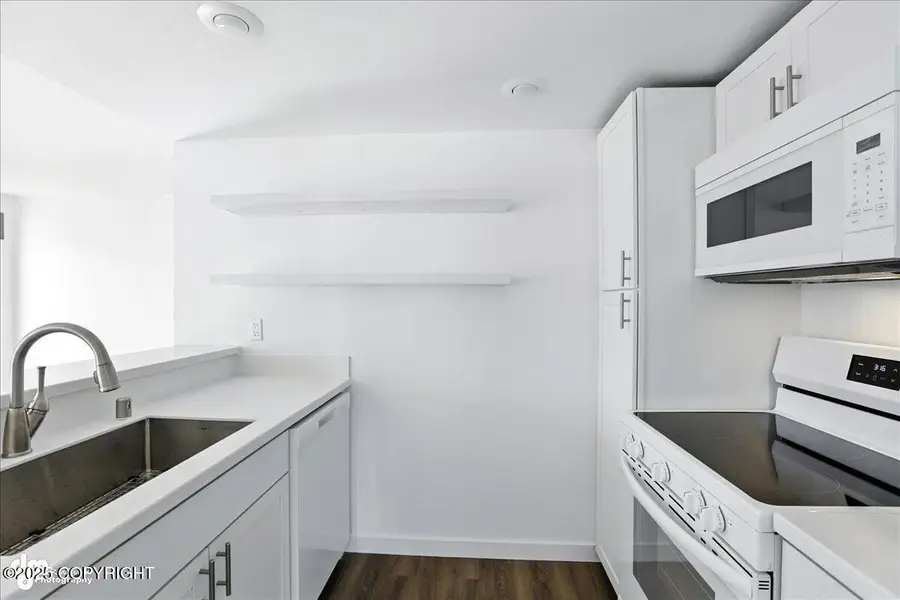 2310 Sentry Drive #703, Anchorage, AK 99507 - Image #3