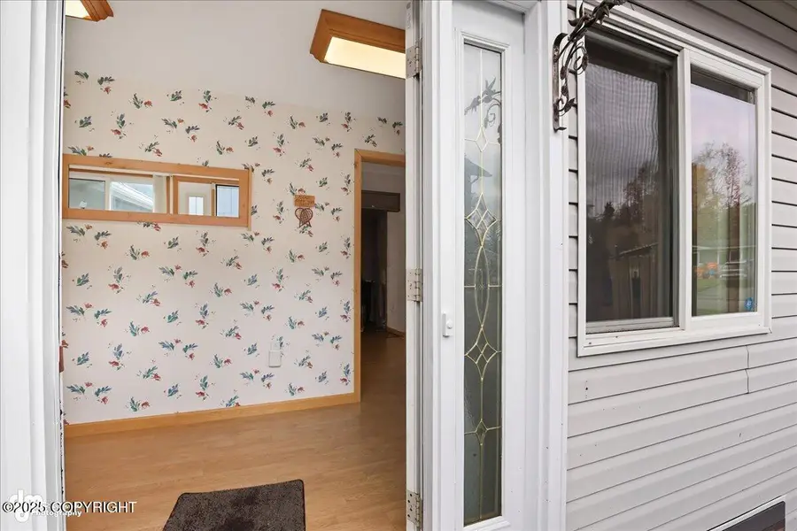 1810 Greendale Drive, Anchorage, AK 99504 - Image #3