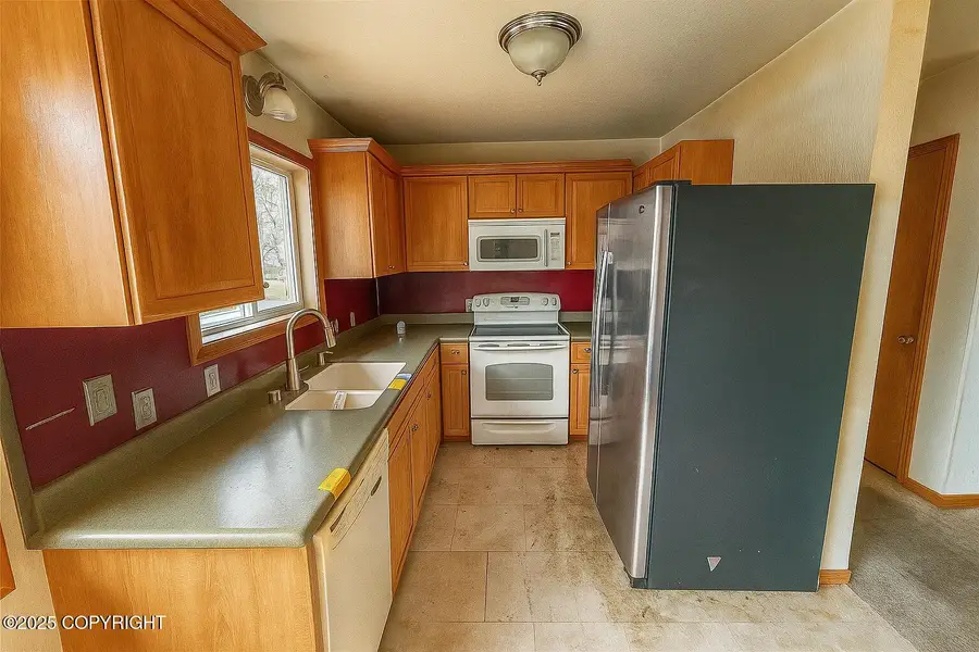 4906 Cambridge Way, Anchorage, AK 99503 - Image #2