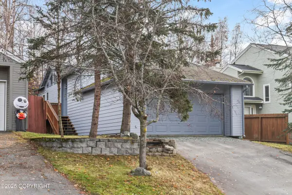 19143 Sarichef Loop, Eagle River, AK 99577