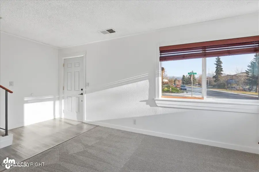 1201 Elegante Lane, Anchorage, AK 99501 - Image #3