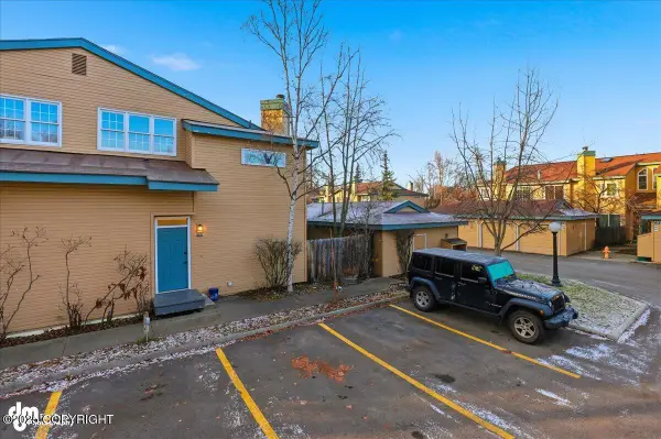 6410 E Northern Lights Boulevard #6A, Anchorage, AK 99504