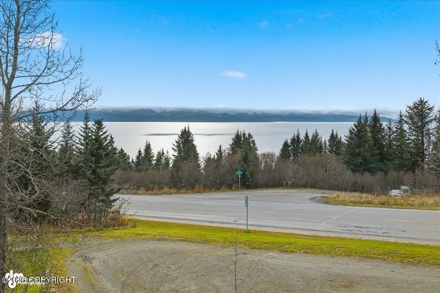 2750 Sterling Highway, Homer, AK 99603 - Image #2