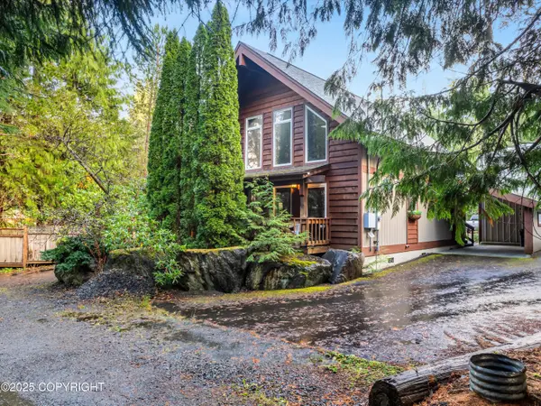 277 Huddle Road, Ketchikan, AK 99901