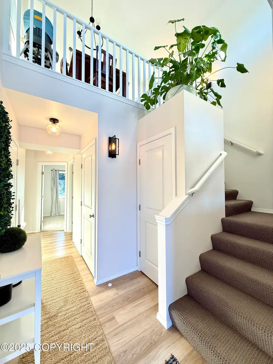 559 Rangeview Avenue, Homer, AK 99603 - Image #2