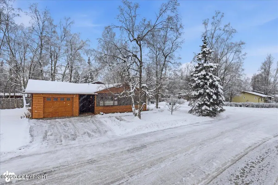1256 Redwood Court, Anchorage, AK 99508 - Image #2