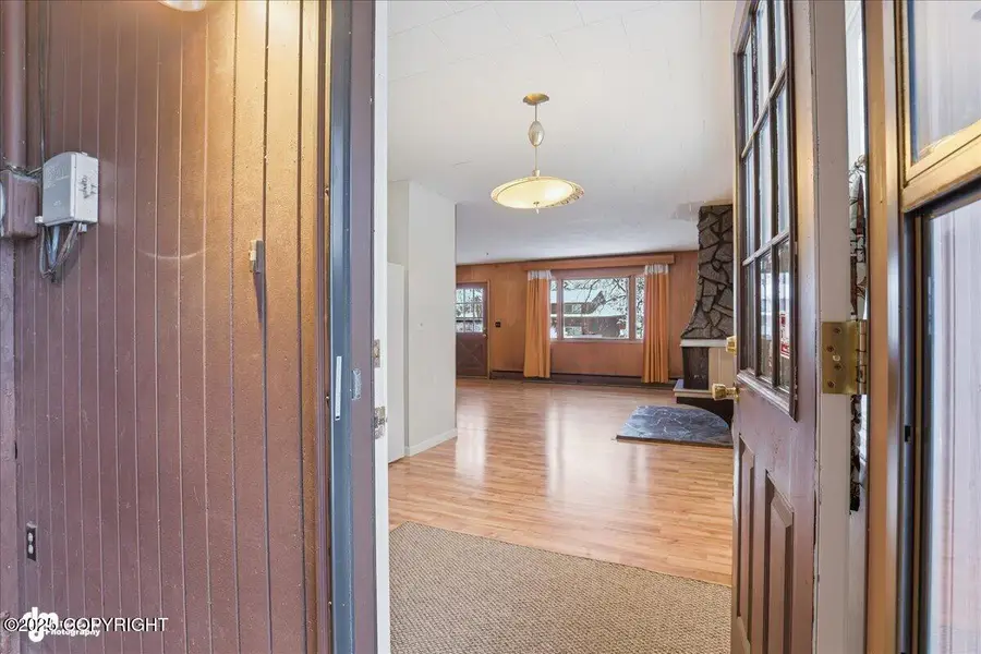 1256 Redwood Court, Anchorage, AK 99508 - Image #3