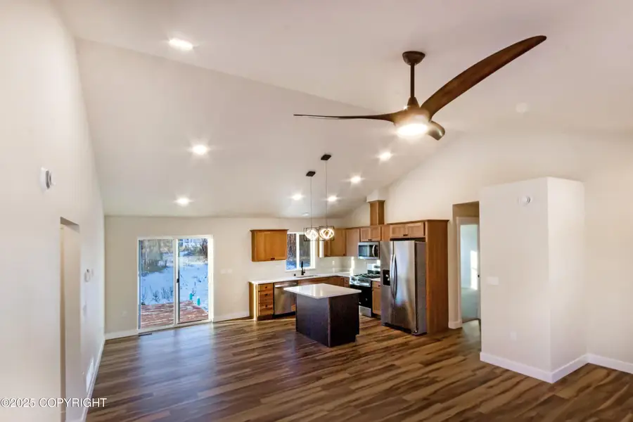 2564 N Midland Avenue, Palmer, AK 99645 - Image #3