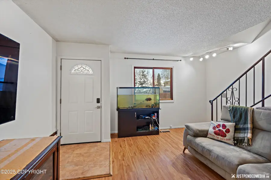 3706 Chaffee Circle, Anchorage, AK 99517 - Image #2