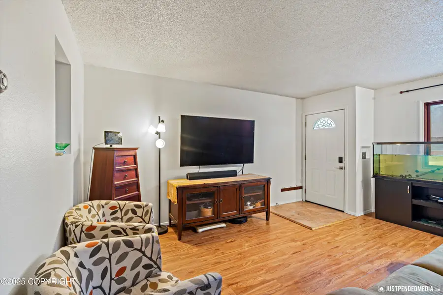 3706 Chaffee Circle, Anchorage, AK 99517 - Image #3