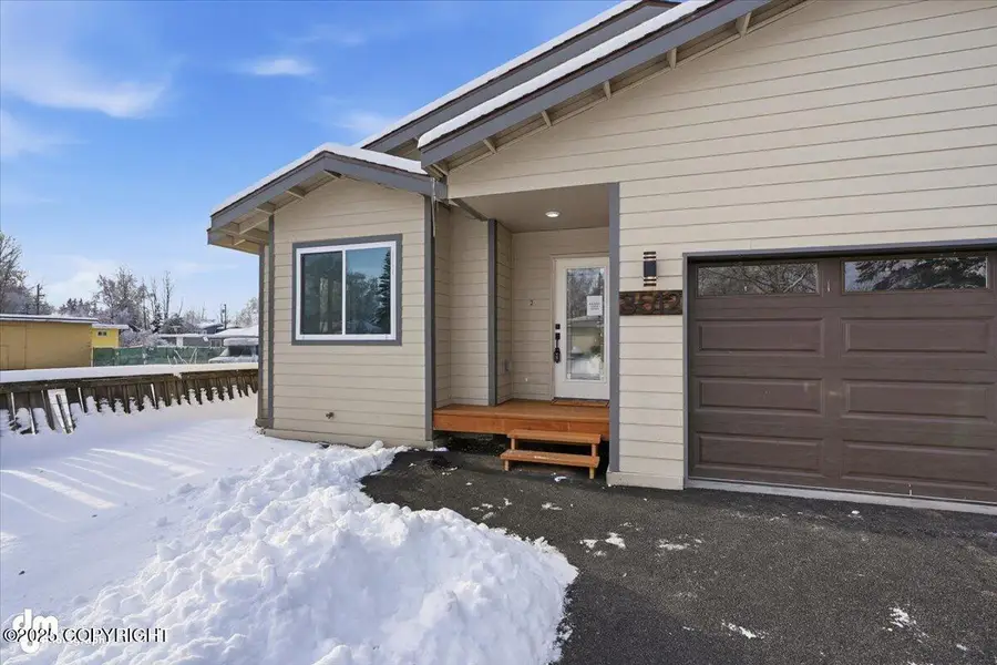 3512 Cope Street, Anchorage, AK 99503 - Image #2