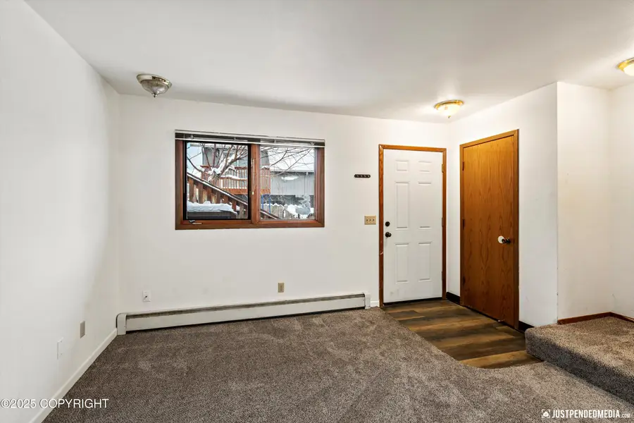 8111 Briarwood Street, Anchorage, AK 99518 - Image #3