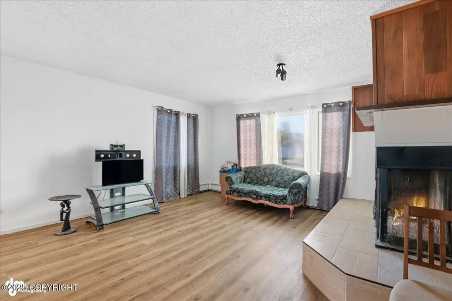 8511 Little Dipper Avenue, Anchorage, AK 99504 - Image #3