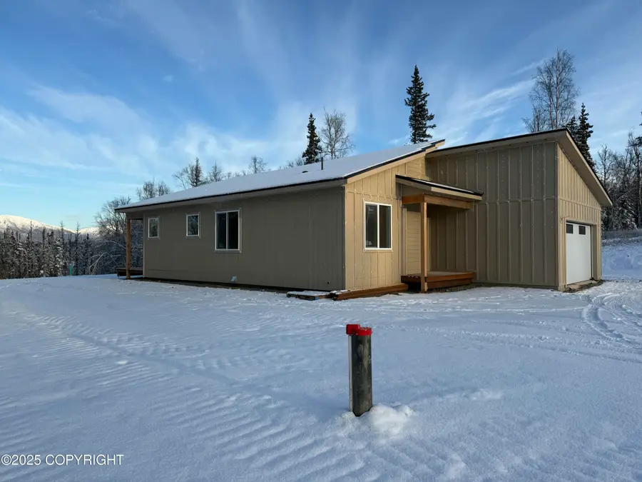 1427 N Utopia View Circle, Wasilla, AK 99654 - Image #2