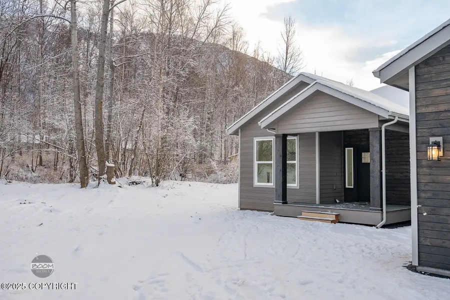 24290 Rambler Road, Chugiak, AK 99567 - Image #3