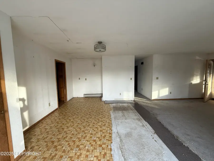 2101 W 47th Avenue, Anchorage, AK 99517 - Image #3