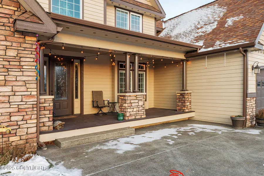 10755 N Dallas Circle, Palmer, AK 99645 - Image #3