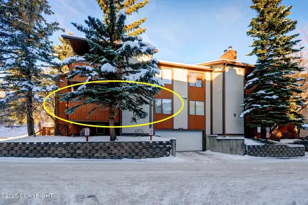 7222 Foxridge Circle #14-B, Anchorage, AK 99518