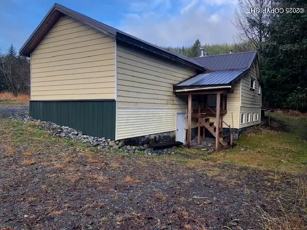 824 Lake Avenue, Cordova, AK 99574