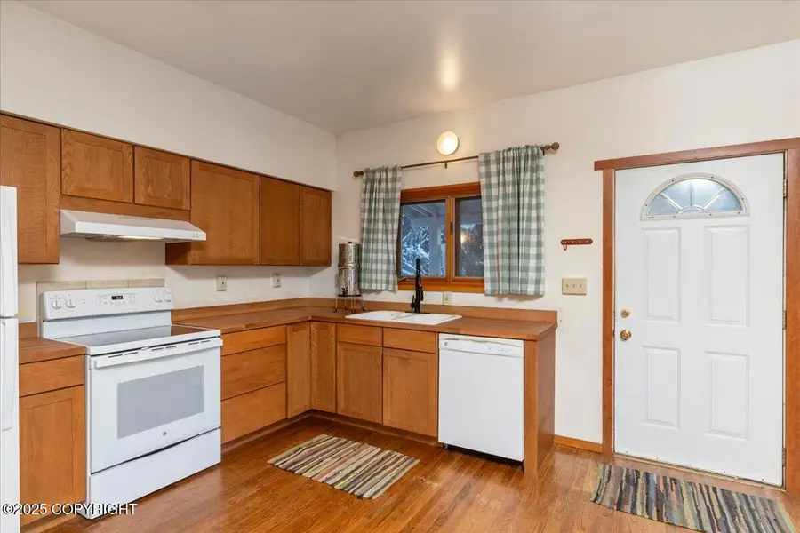 1710 Black Sand Road, Fairbanks, AK 99712 - Image #3