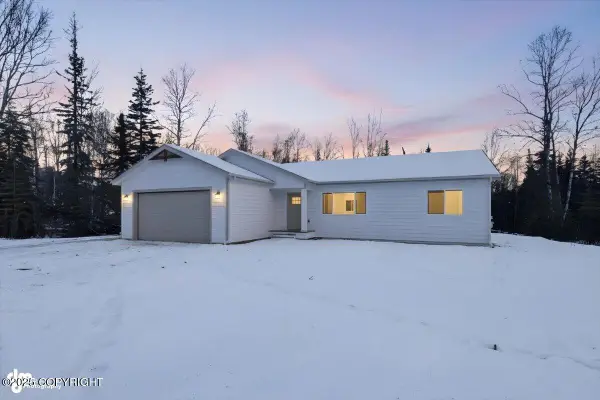 2145 N Skye Circle, Big Lake, AK 99654