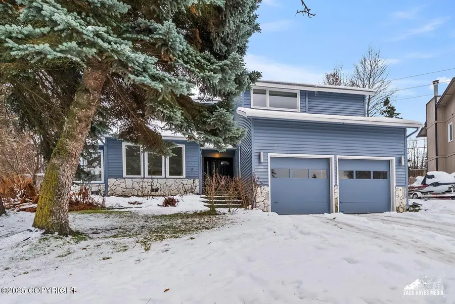 4301 Seeley Circle, Anchorage, AK 99502 - Image #2