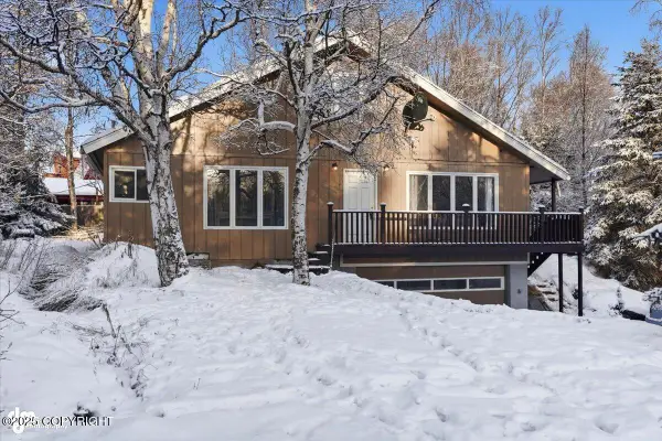 3225 De Armoun Road, Anchorage, AK 99516