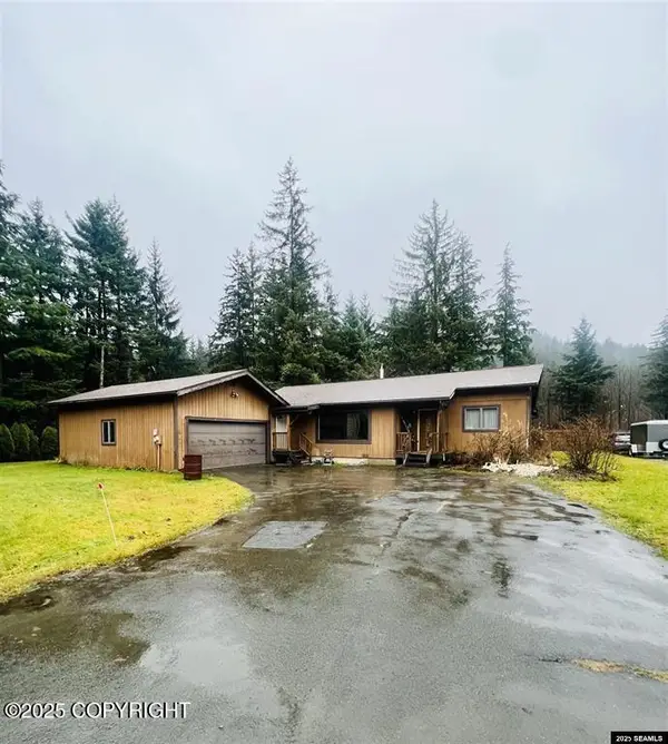 2416 Aurora Drive, Juneau, AK 99801
