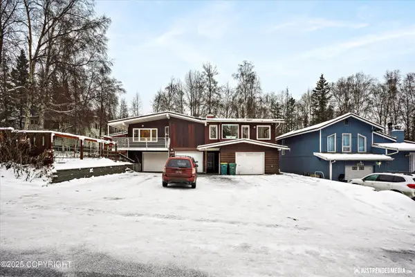 2502 W 34th Avenue, Anchorage, AK 99517