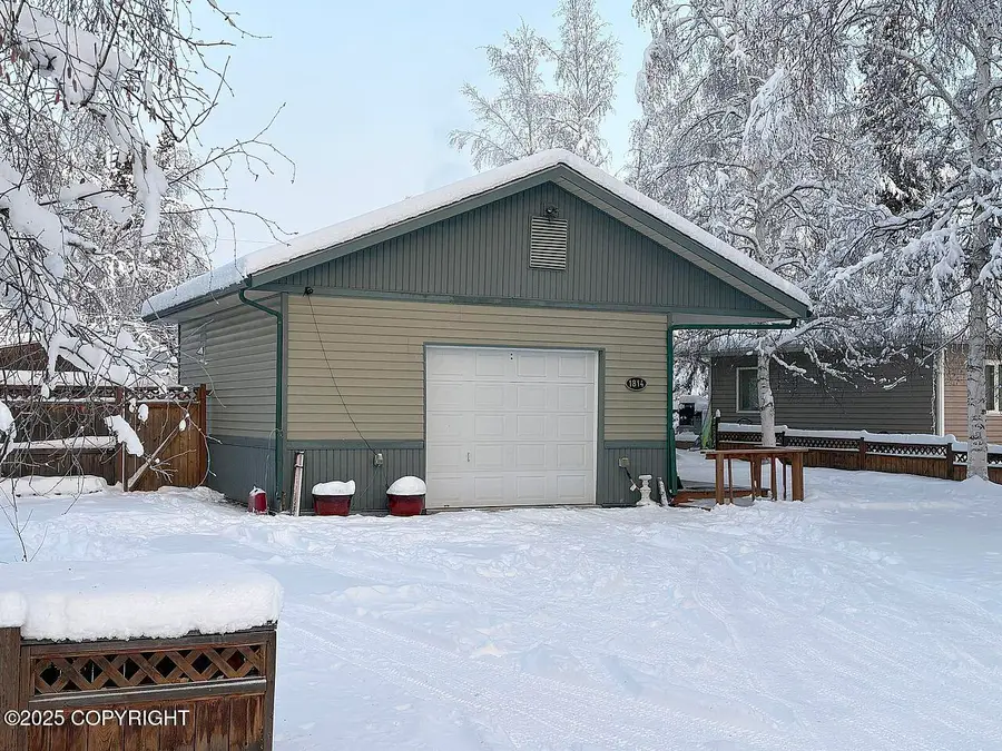 1814 Carr Avenue, Fairbanks, AK 99709 - Image #2