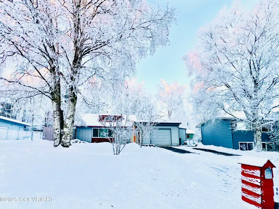 6550 Imlach Drive, Anchorage, AK 99502 - Image #2