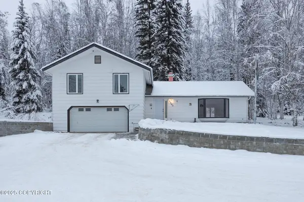 1382 Shuros Drive, Fairbanks, AK 99709