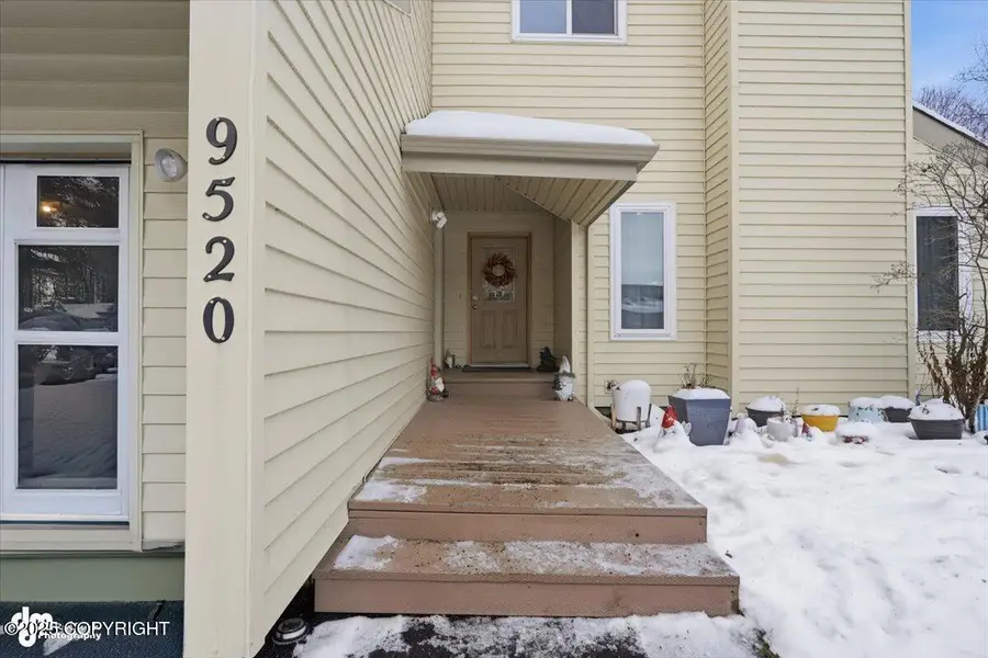 9520 Albatross Drive, Anchorage, AK 99502 - Image #3