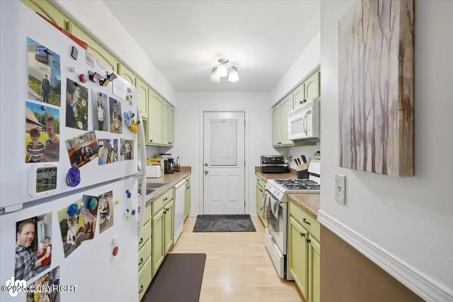 11288 Wood River Way #6, Eagle River, AK 99577 - Image #3