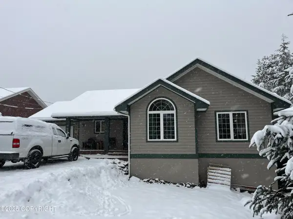 704 Unimak Street, Petersburg, AK 99833