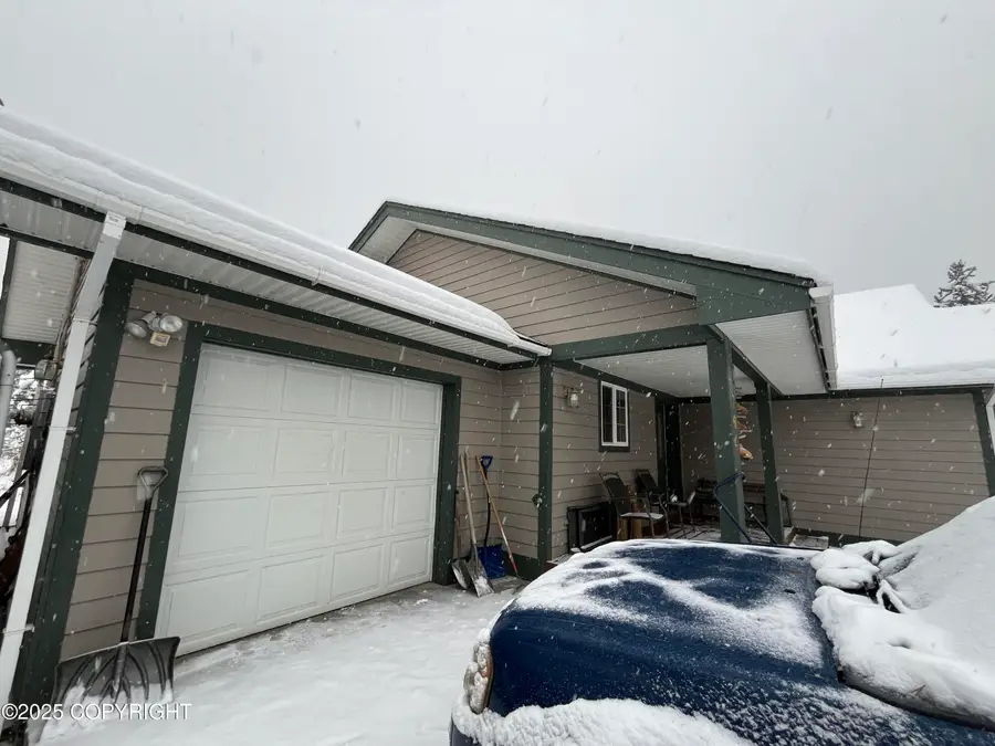 704 Unimak Street, Petersburg, AK 99833 - Image #2