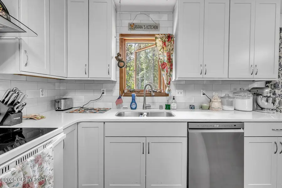 18616 Little Cape Circle, Eagle River, AK 99577 - Image #3