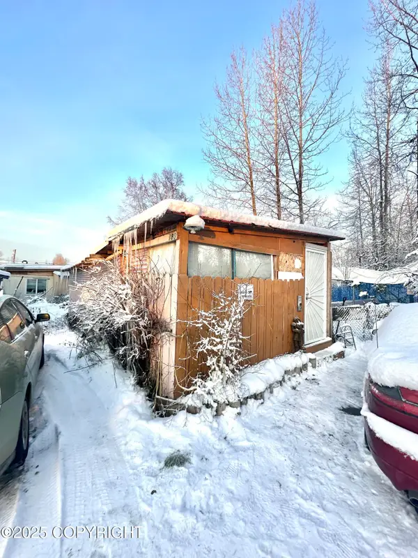 705 Muldoon Road #180, Anchorage, AK 99504