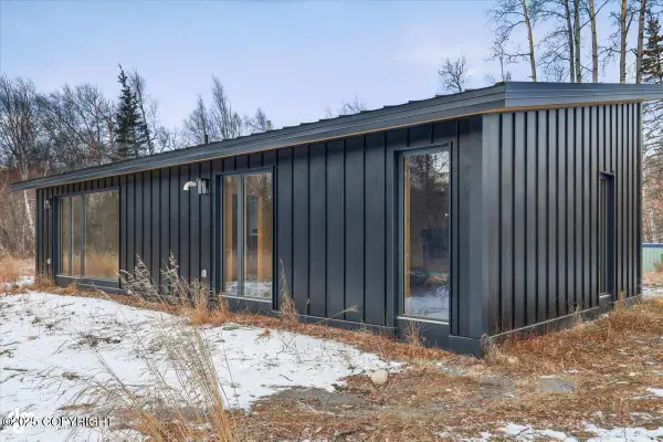 8219 N Vinceland Circle, Wasilla, AK 99654