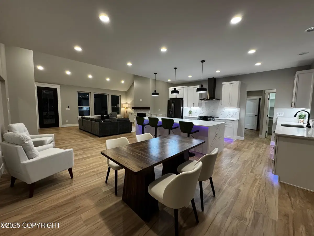 5563 S Minuteman Drive, Palmer, AK 99645 - Image #1