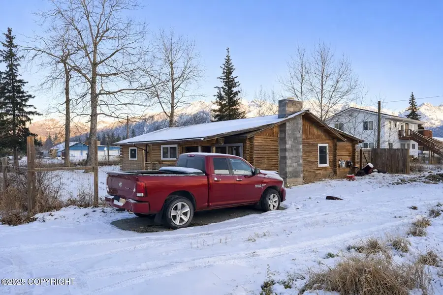 3655 S Juniper Street, Palmer, AK 99645 - Image #3