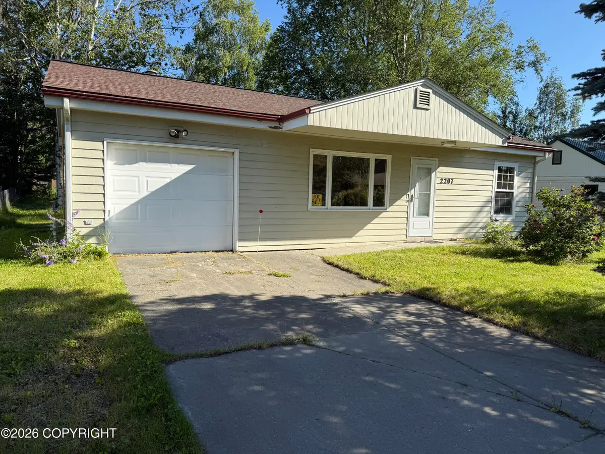 2207 Lincoln Avenue, Anchorage, AK 99517 - #1