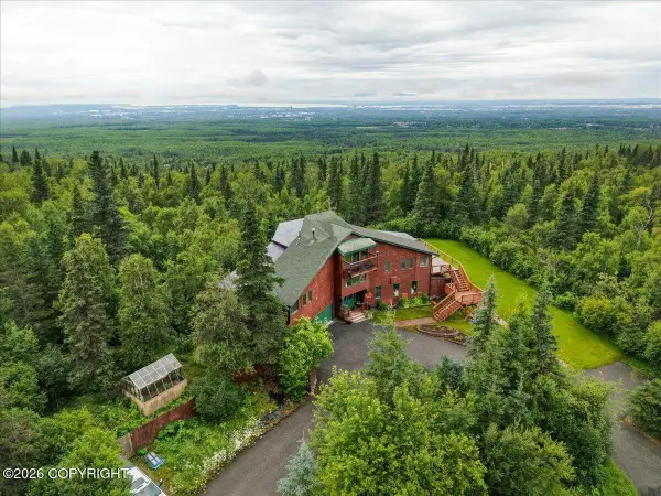 6132 Farpoint Drive, Anchorage, AK 99507