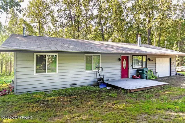925 N Plymouth Circle, Wasilla, AK 99654