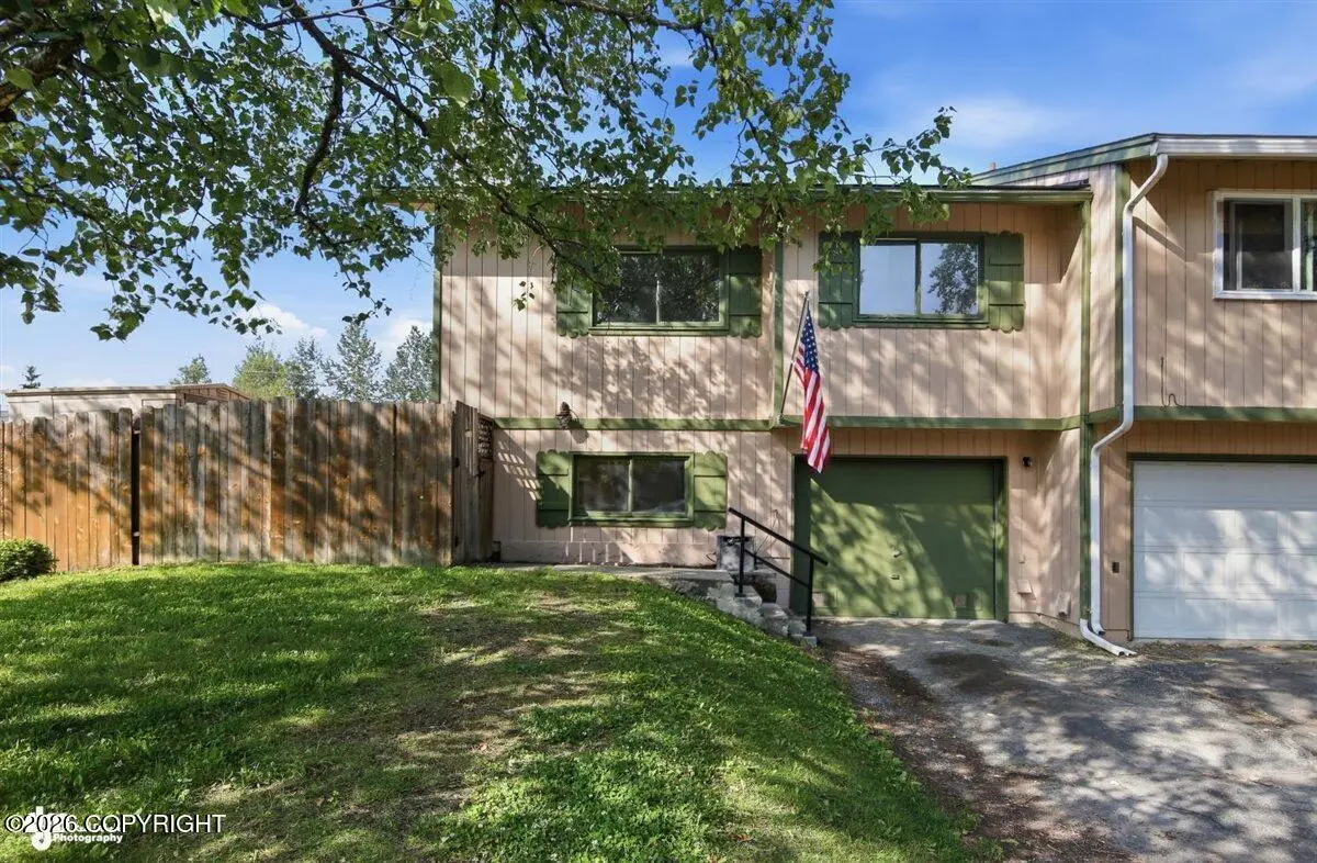 8301 Ragged Top Circle, Anchorage, AK 99504 - #1