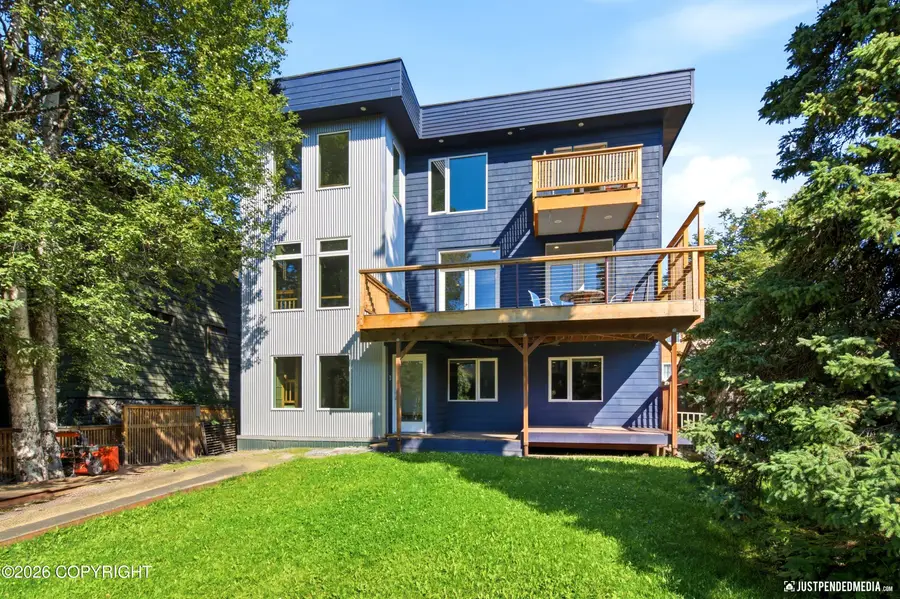 325 E 11th Avenue, Anchorage, AK 99501 - #2
