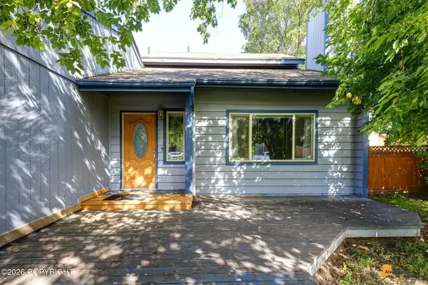 2741 W 72nd Avenue, Anchorage, AK 99502